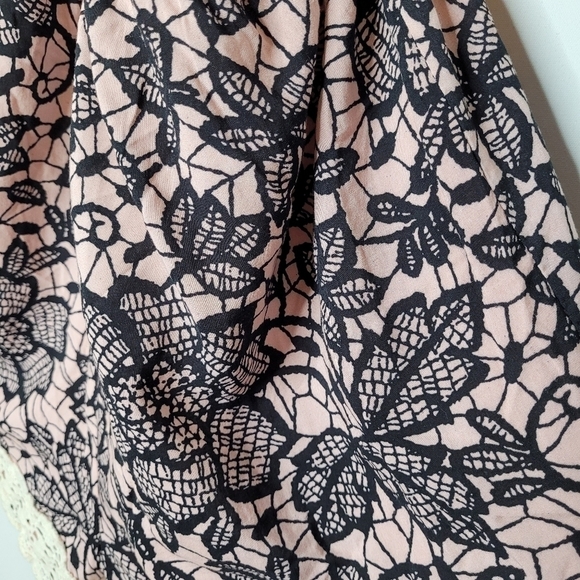 Win-Win Apparel Pink Floral Lace Knit Romper - Picture 7 of 12